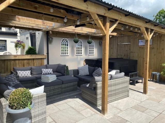 The Grousemoor - North Wales Luxury 7 Bedroom Holiday Rental Llandegla Exterior photo